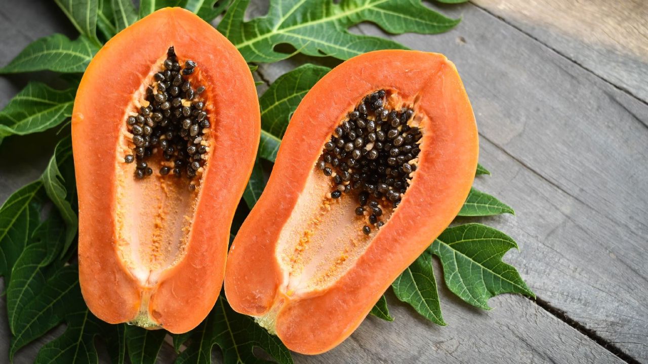 Papaya Warning: Who Should Stay Away from This Supposedly Healthy Fruit?